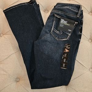 NWT Womens Silver Jeans.